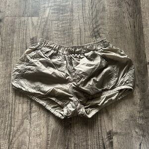 Free people running short